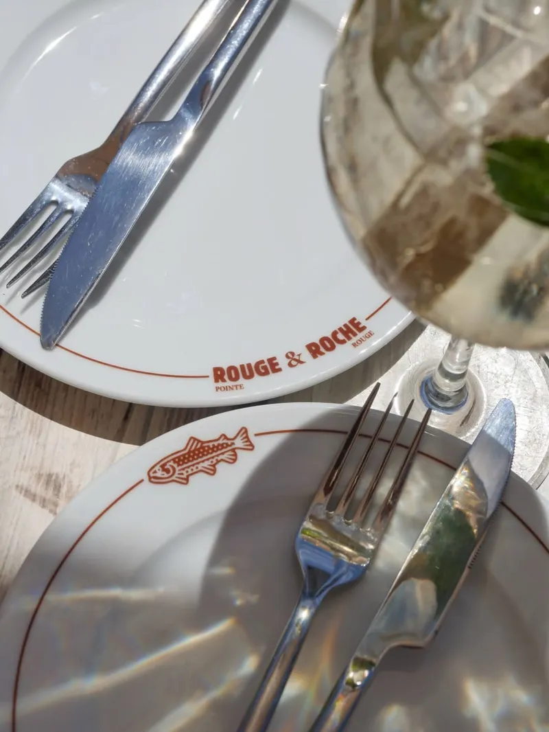 Rouge & Roche, identite visuelle arts de la table